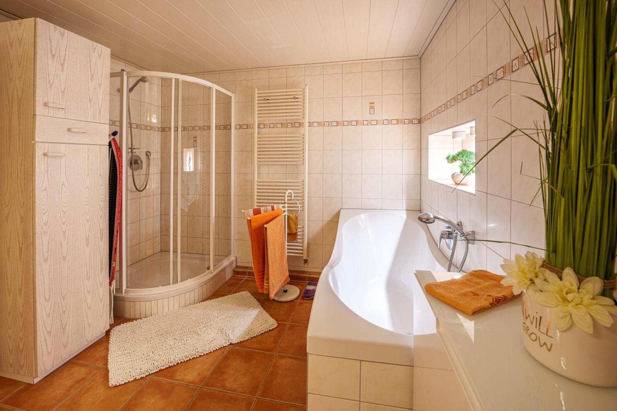 Wilhelm Appartements 100Qm Im Zentrum Brackenheim Naehe Tripsdrill מראה חיצוני תמונה